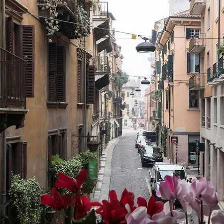 Velluto Blu & شقة فيرونا