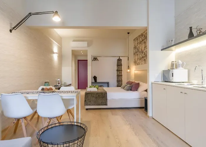 Velluto Blu & By Reasy&busy Apartament Werona